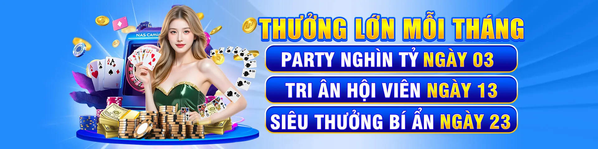 Bàn poker với các lá bài và chip, thể hiện xếp hạng bài poker